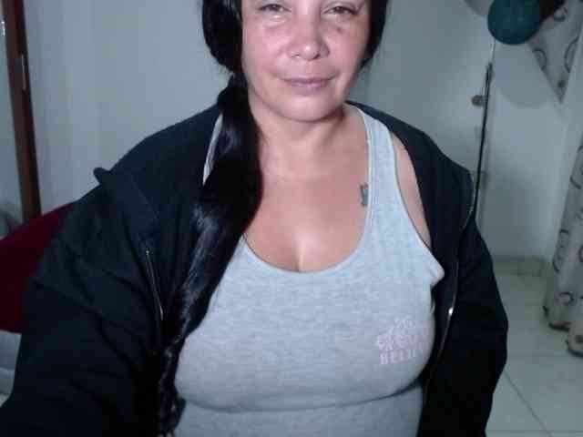 vivian-milf-paint webcam