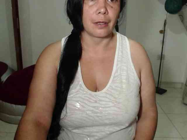 vivian-milf-paint webcam