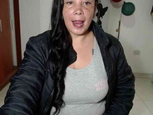 vivian-milf-paint vivian-milf-paint