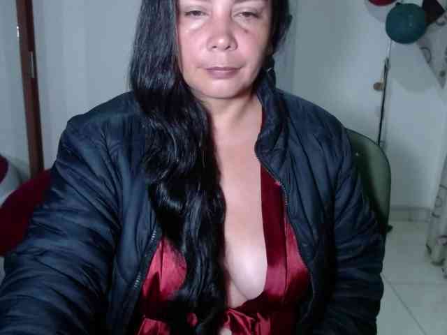 vivian-milf-paint webcam