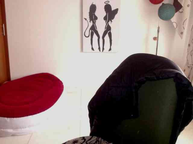 vivian-milf-paint webcam