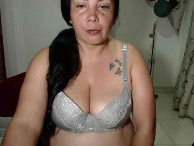 vivian-milf-paint webcam