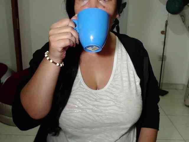 vivian-milf-paint webcam