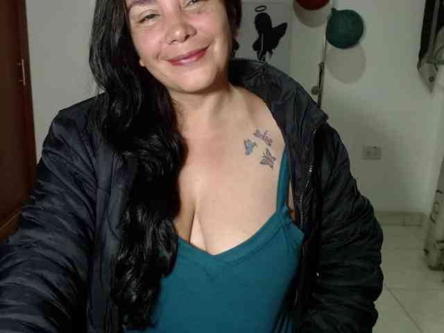 vivian-milf-paint webcam