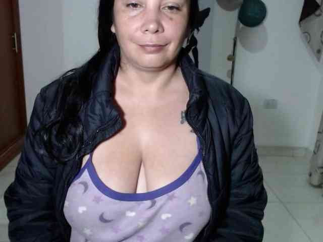 vivian-milf-paint webcam