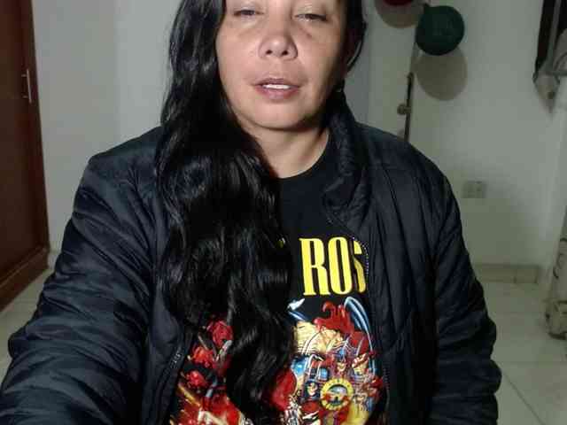 vivian-milf-paint webcam