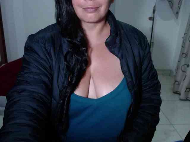 vivian-milf-paint webcam