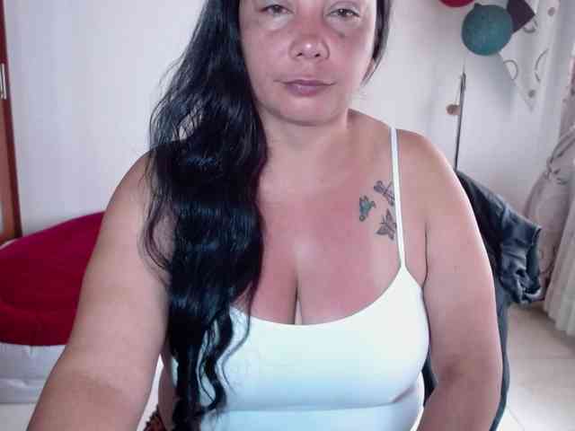 vivian-milf-paint webcam