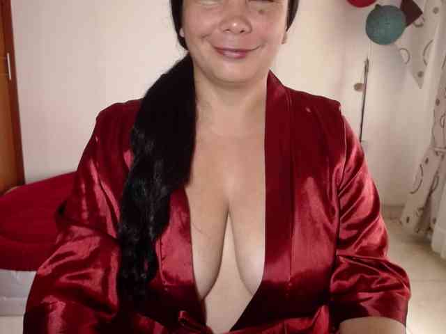 vivian-milf-paint webcam