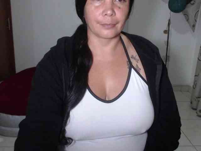 vivian-milf-paint webcam