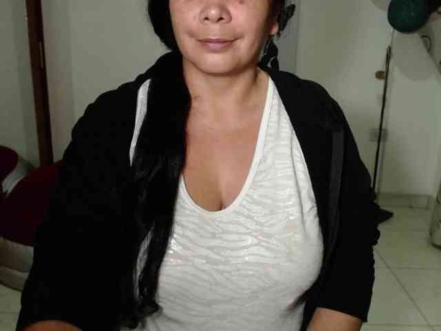 vivian-milf-paint webcam