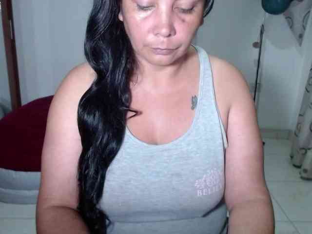 vivian-milf-paint webcam