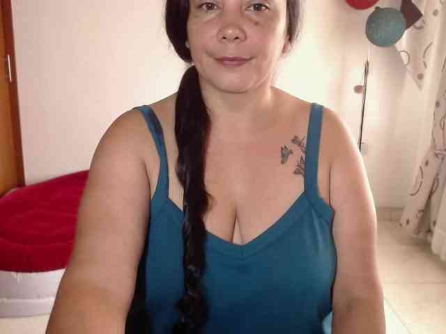 vivian-milf-paint webcam