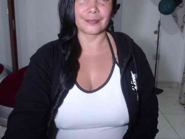 vivian-milf-paint webcam