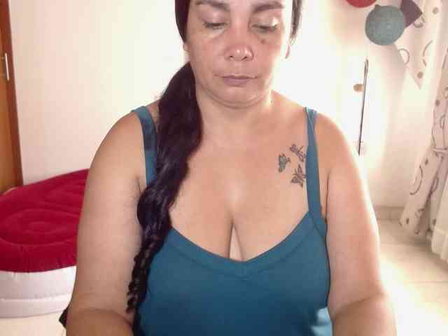 vivian-milf-paint webcam