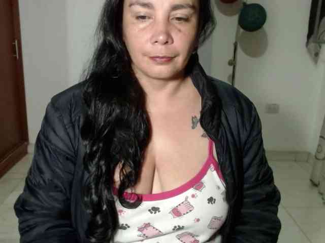 vivian-milf-paint webcam