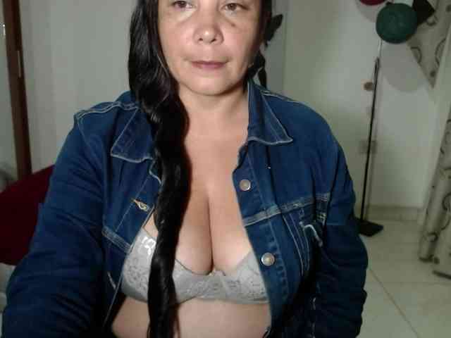 vivian-milf-paint webcam