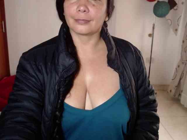 vivian-milf-paint webcam