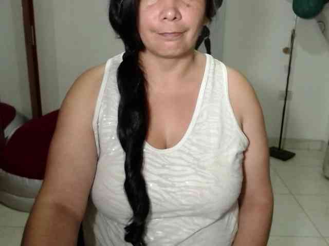 vivian-milf-paint webcam