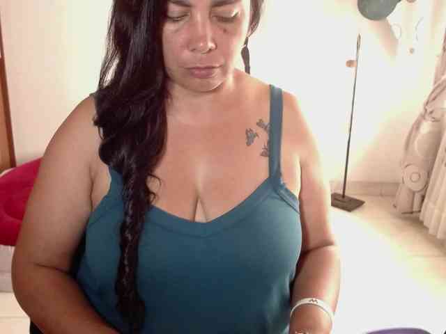 vivian-milf-paint webcam