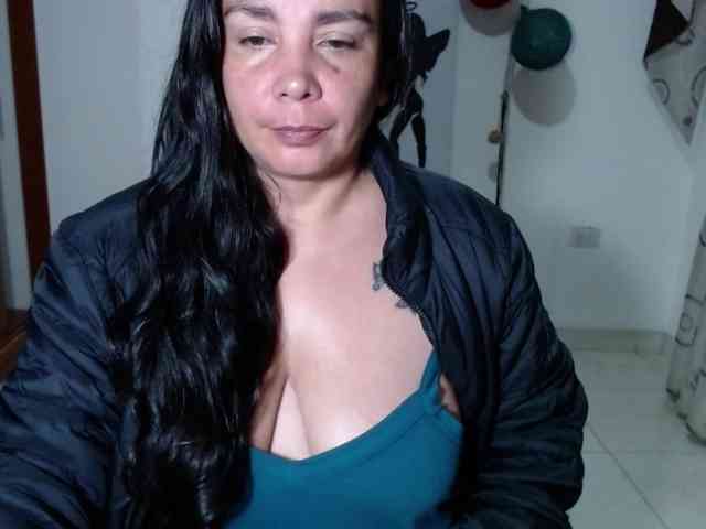 vivian-milf-paint webcam