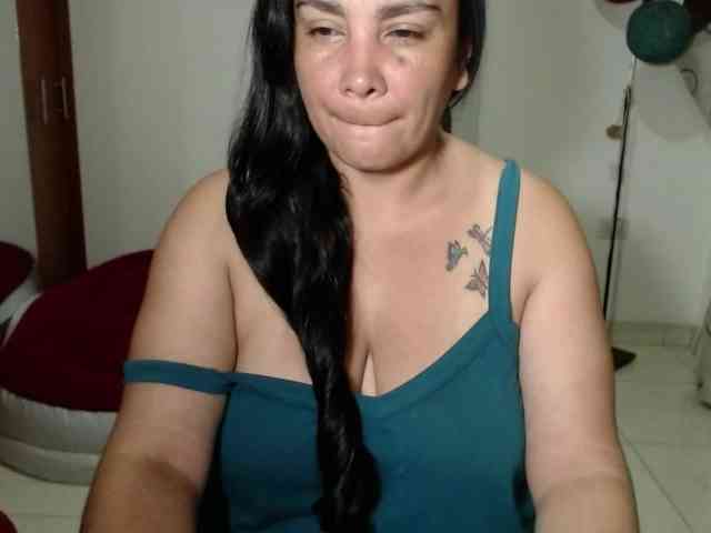 vivian-milf-paint webcam