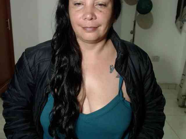 vivian-milf-paint webcam