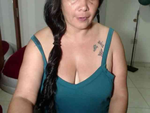 vivian-milf-paint webcam