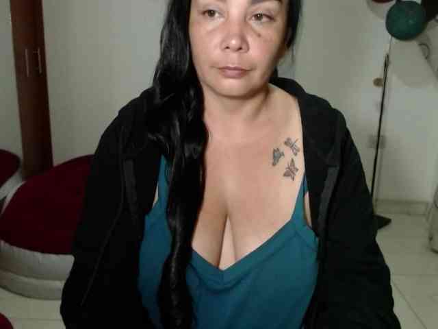 vivian-milf-paint webcam