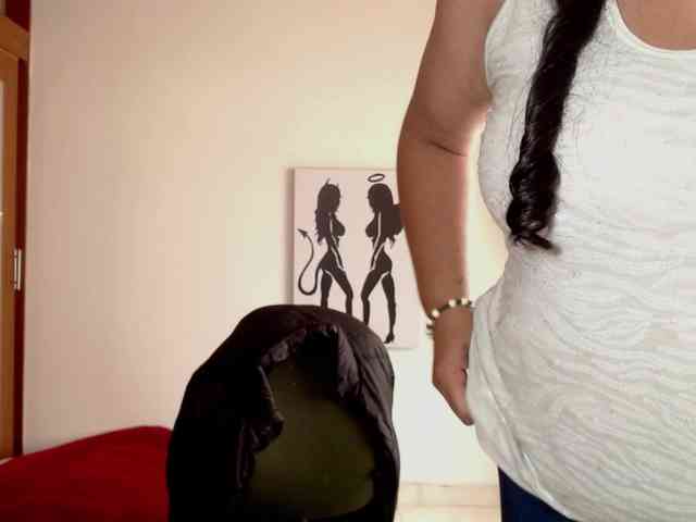 vivian-milf-paint webcam