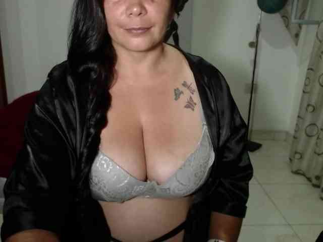 vivian-milf-paint webcam