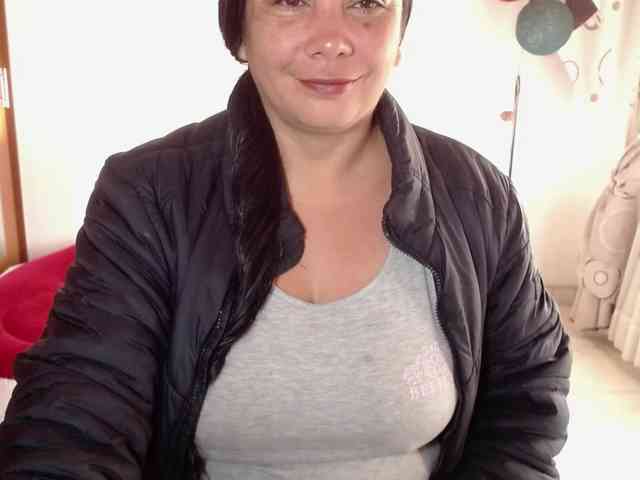 vivian-milf-paint webcam