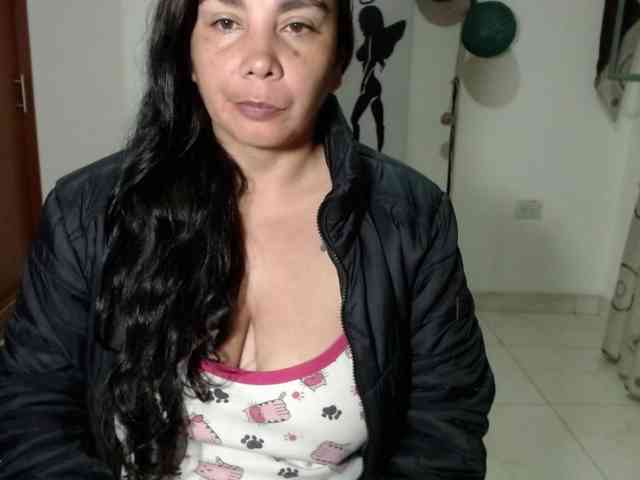 vivian-milf-paint webcam