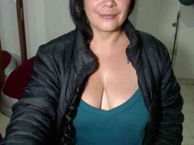 vivian-milf-paint webcam