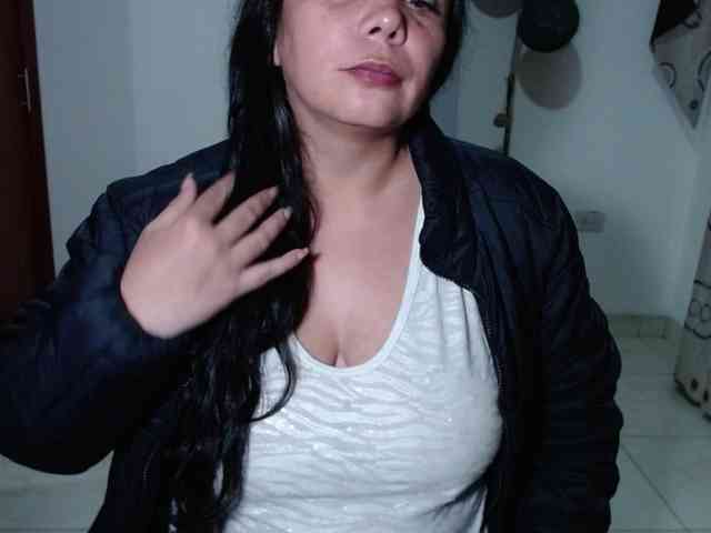 vivian-milf-paint webcam
