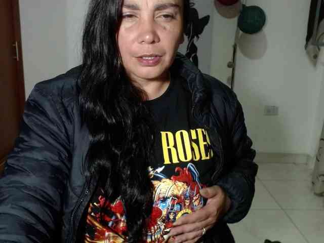 vivian-milf-paint webcam