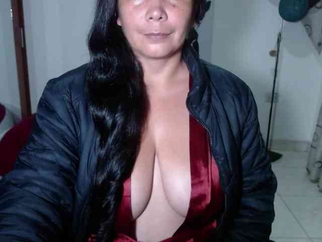 vivian-milf-paint webcam