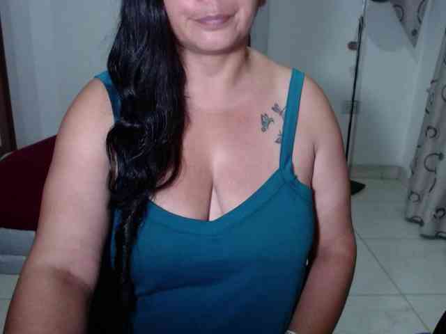 vivian-milf-paint webcam