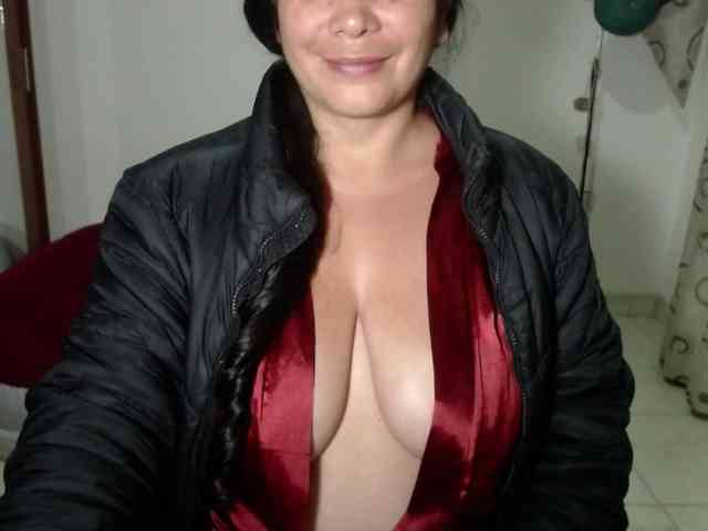 vivian-milf-paint webcam