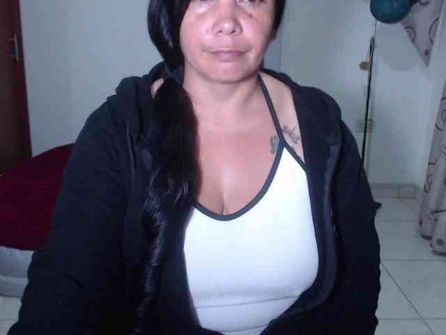 vivian-milf-paint webcam