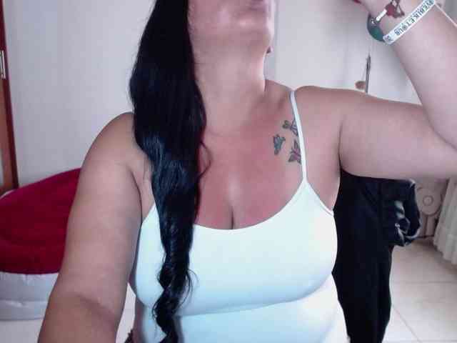 vivian-milf-paint webcam