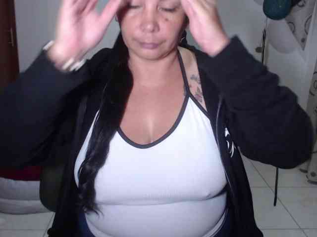 vivian-milf-paint webcam