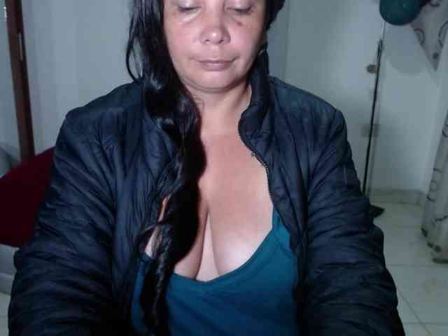 vivian-milf-paint webcam