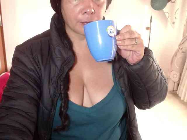 vivian-milf-paint webcam