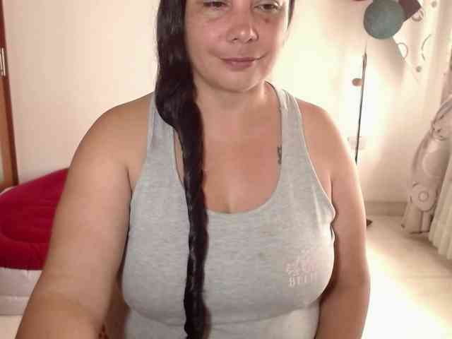 vivian-milf-paint webcam