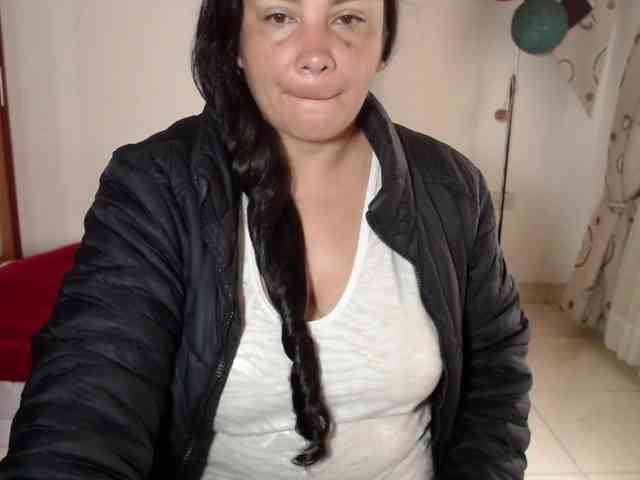 vivian-milf-paint webcam