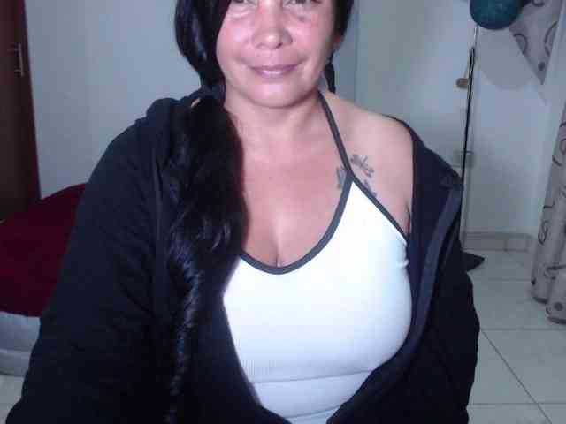 vivian-milf-paint webcam