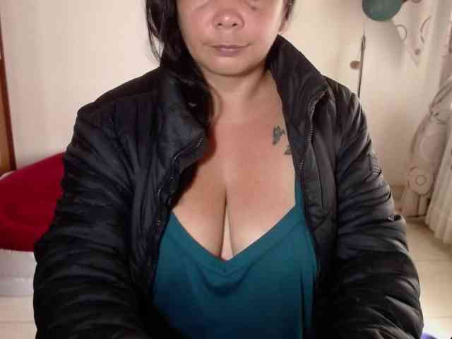 vivian-milf-paint webcam