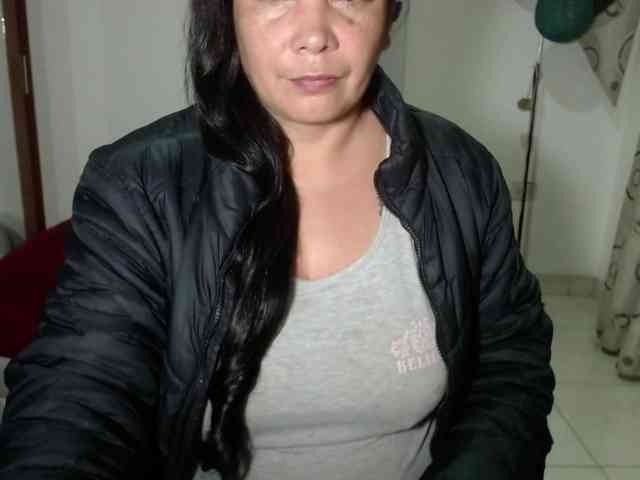 vivian-milf-paint webcam