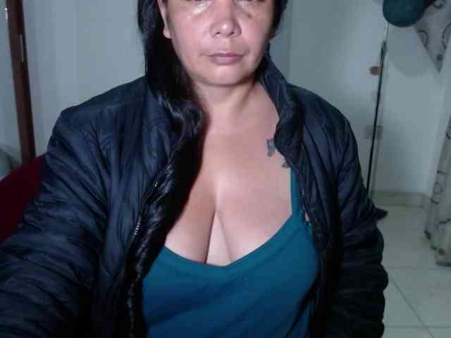 vivian-milf-paint webcam